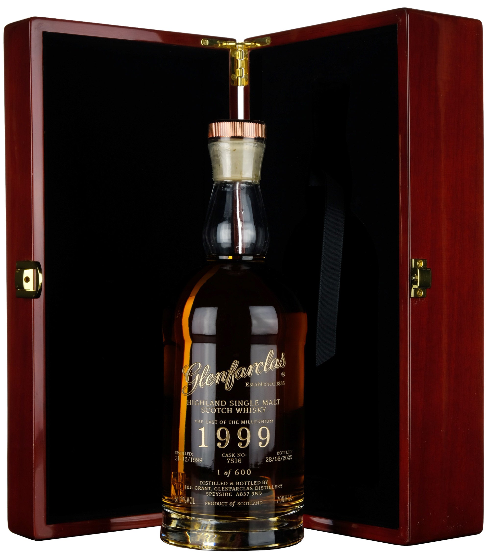 Glenfarclas 1999-2025 | 25 Year Old Glencairn Crystal Decanter Single Cask 7516