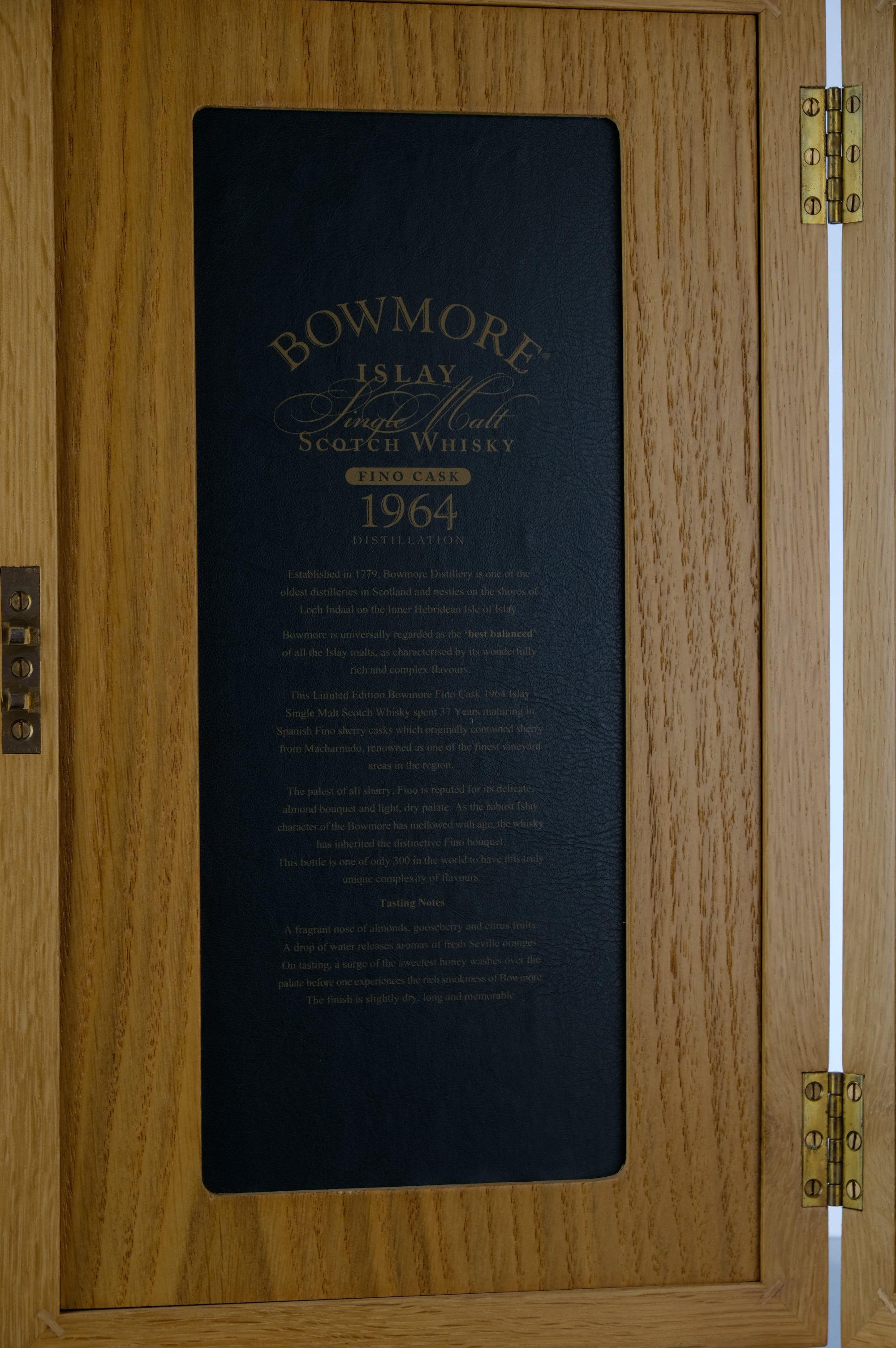 Bowmore 1964-2002 | 37 Year Old Fino Cask US Release