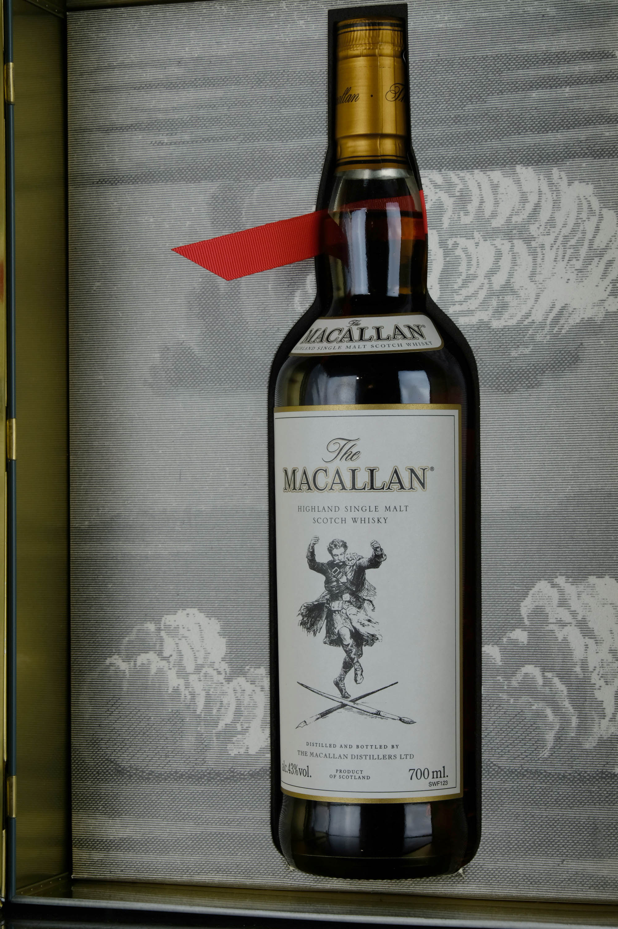 マッカラン　フォリオ6　Macallan Folio 6 700ml 蒸溜所限定 マッカラン フォリオ6 Macallan Folio 6 700ml 蒸溜所限定 マッカラン