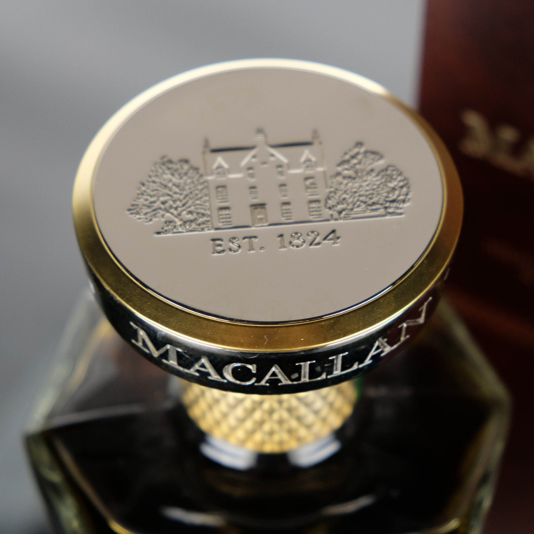 Macallan Oscuro The 1824 Collection