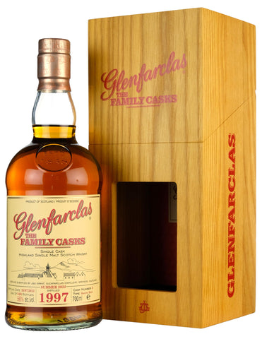Glenfarclas 1997-2022 | 25 Year Old The Family Cask 3