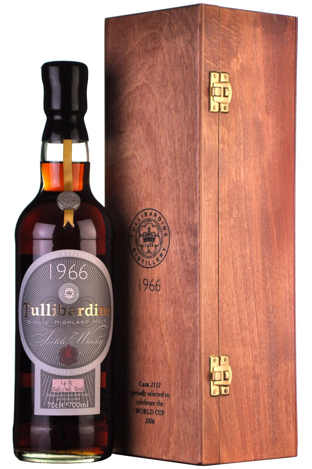 tullibardine,1966, cask, number, 2132, bottled, april, 2006, 40, year, old, highland, single, malt, scotch, whisky, whiskey